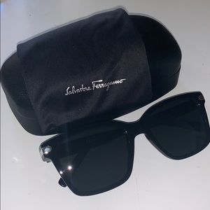 Men’s Salvatore Ferragamo sunglasses